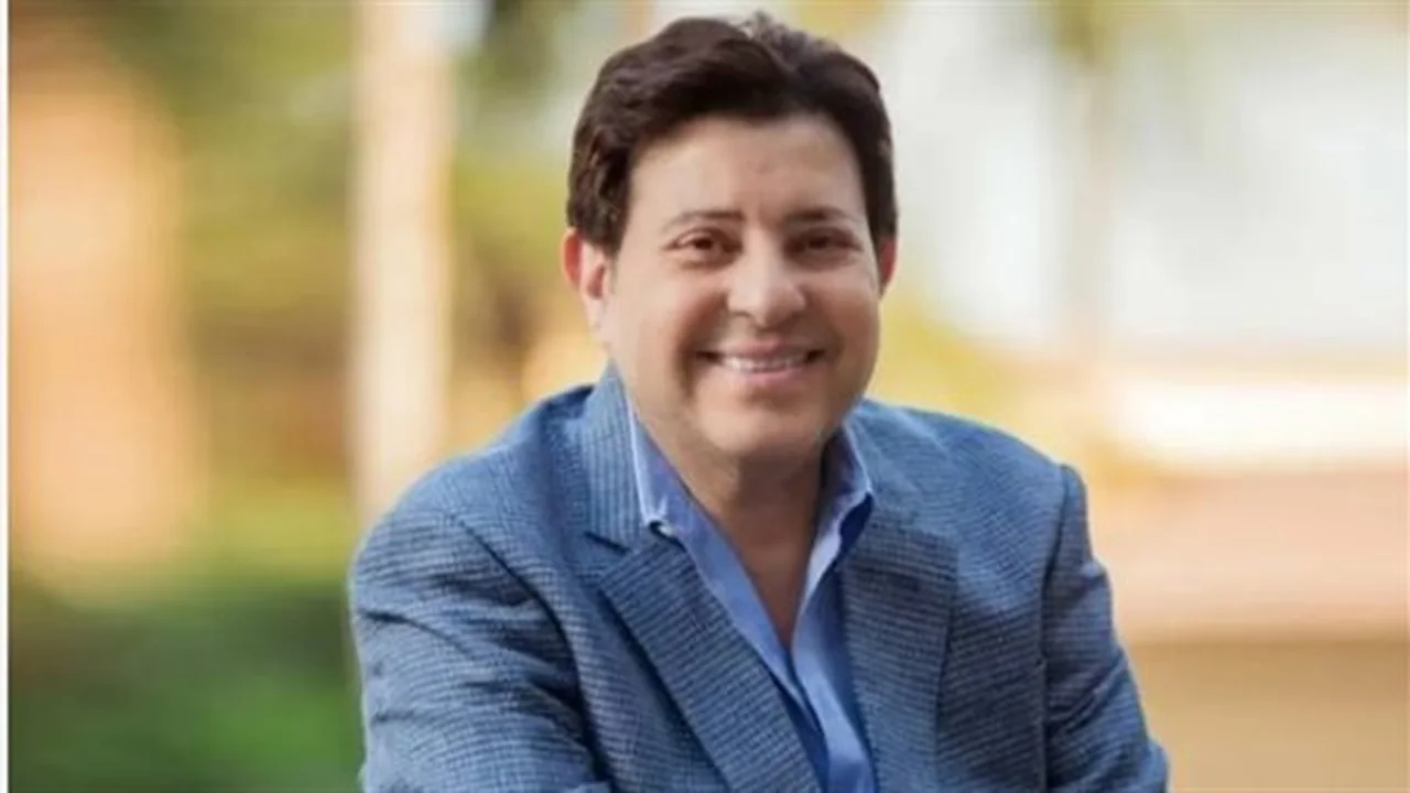 من داخل فرنسا.. حقيقة الحالة الصحية للفنان هاني شاكر بعد الشائعات الأخيرة